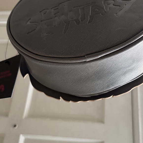 Vixen by Micheline Pitt Gray Cat Crossbody Bag - Picture 5 of 5